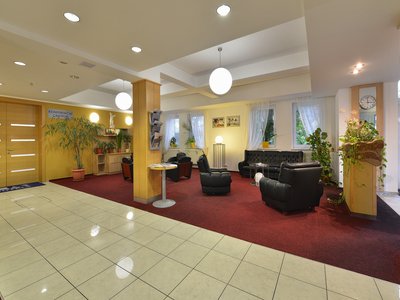 EA Hotel Populus*** - lobby