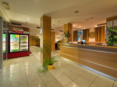 EA Hotel Populus*** - hotel reception