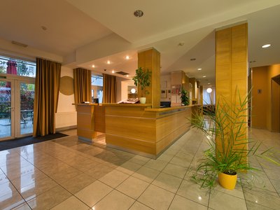 EA Hotel Populus*** - hotel reception
